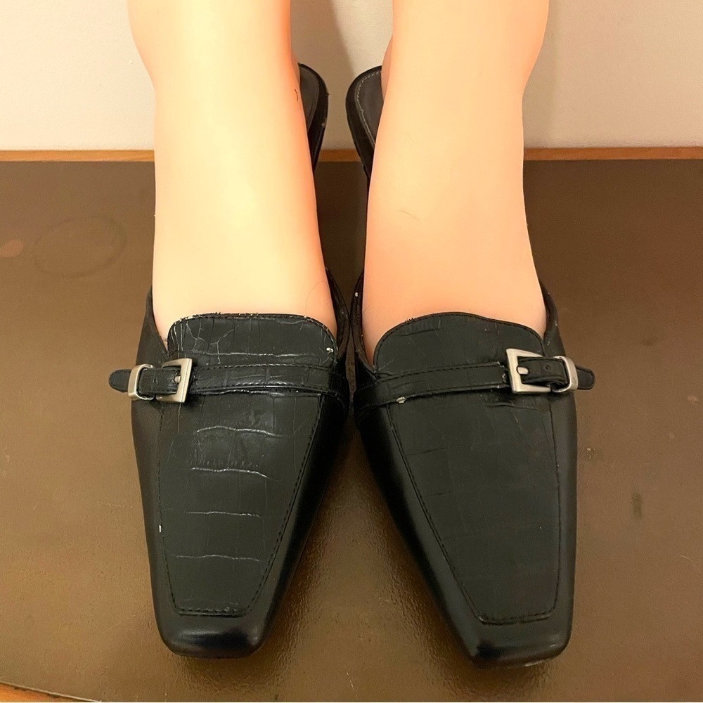 Life Stride black croc embossed buckle kitten heel size 10